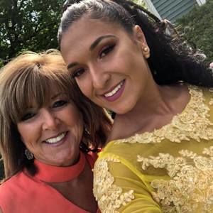 Meet your Posher, Christine